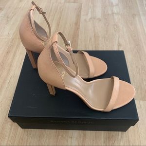 NEW! Banana Republic 4” heels
